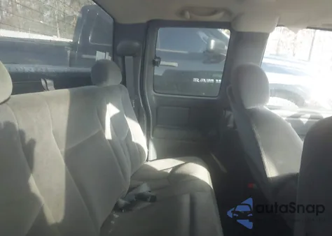 2004 GMC Sierra 1500 Sle из США, поврежденный, VIN 2GTEC19T841246157